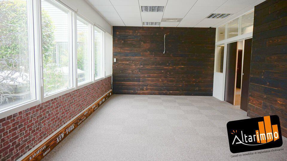 Location Bureaux 166 m² à 284 m² - Photo 1