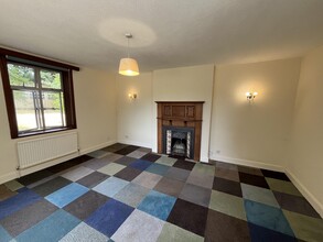 Blackmore Rd, Welland for rent Interior Photo- Image 1 of 11