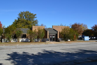 2211 Executive Dr, Hampton, VA for sale Building Photo- Image 1 of 1