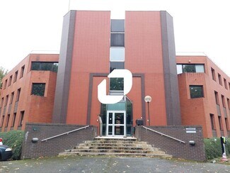 More details for 6 Rue Jean Pierre Timbaud, Montigny-le-Bretonneux - Office to Rent