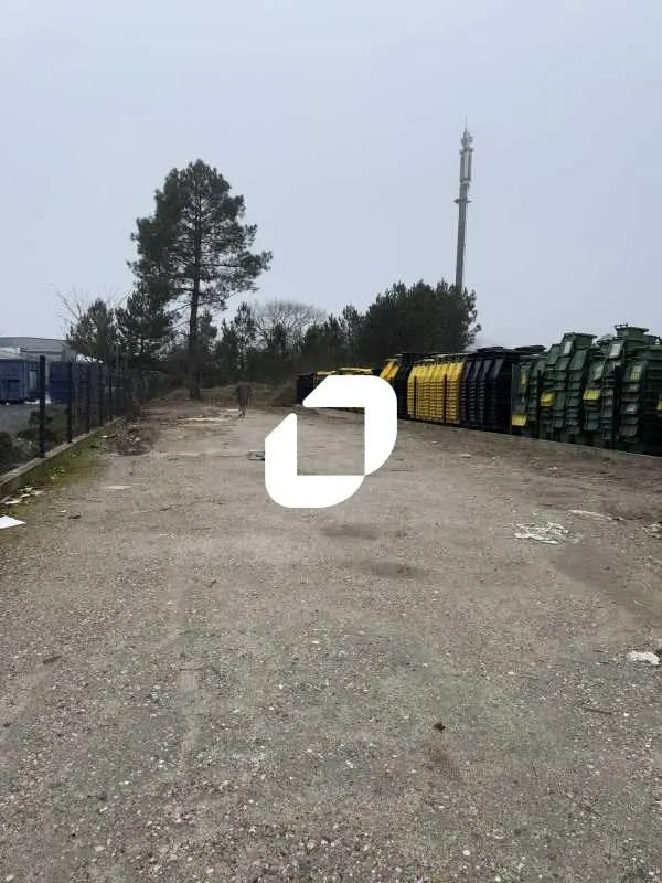 Location Terrain 800 m² - Photo 1