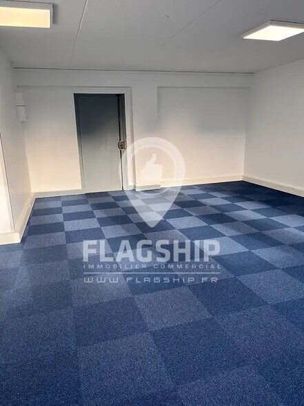 Office in Créteil to rent - Interior Photo - Image 2 of 3