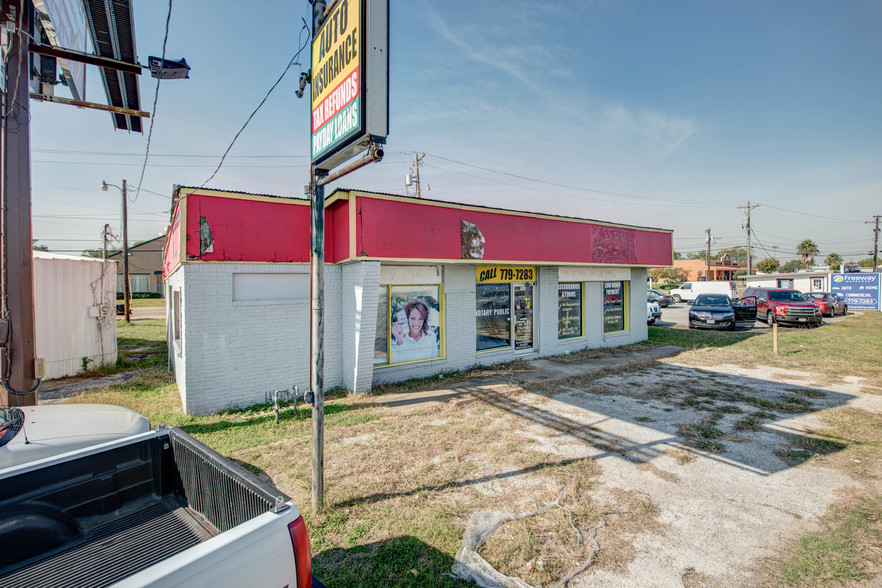 1410 S Texas Ave, Bryan, TX for rent - Building Photo - Image 2 of 14