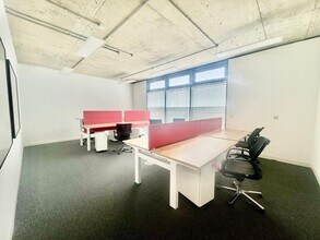 Hitchin Rd, Luton to rent Interior Photo- Image 2 of 17