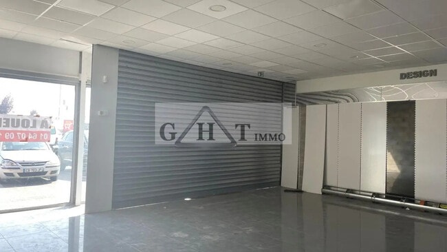 Location Commerce 170 m²