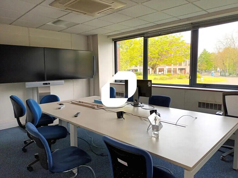 1-3 Allée Lavoisier, Villeneuve-d'Ascq to rent - Interior Photo - Image 3 of 8