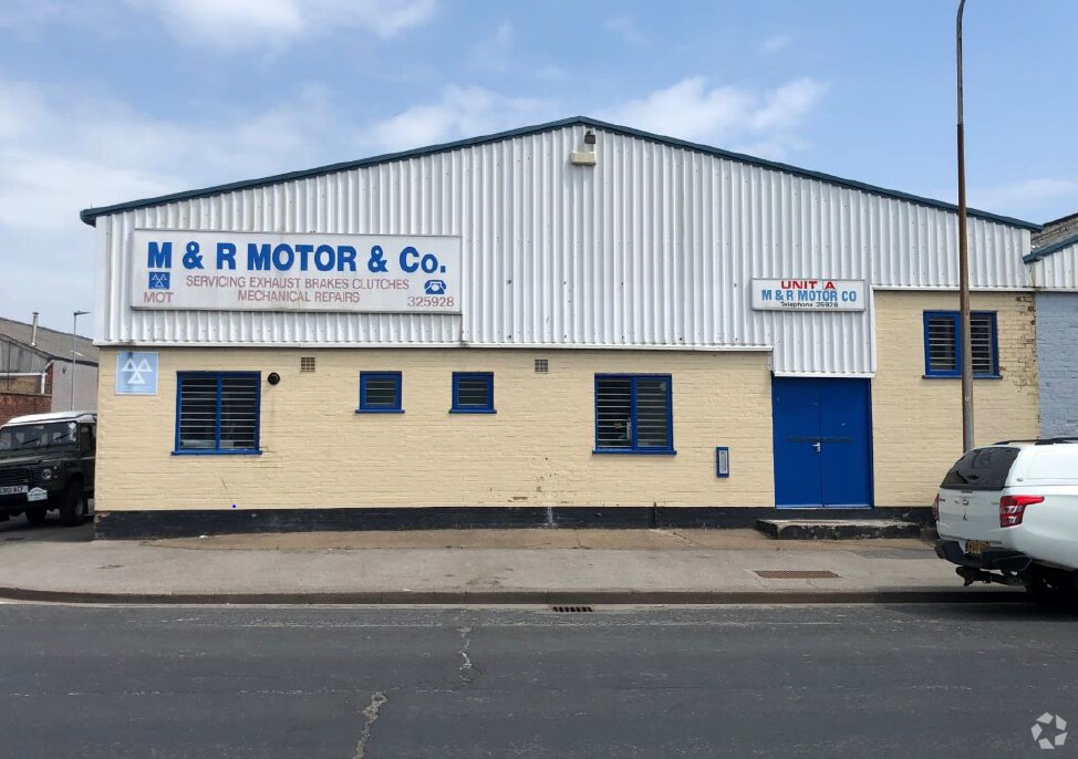 Main St, Hull for sale Building Photo- Image 1 of 1