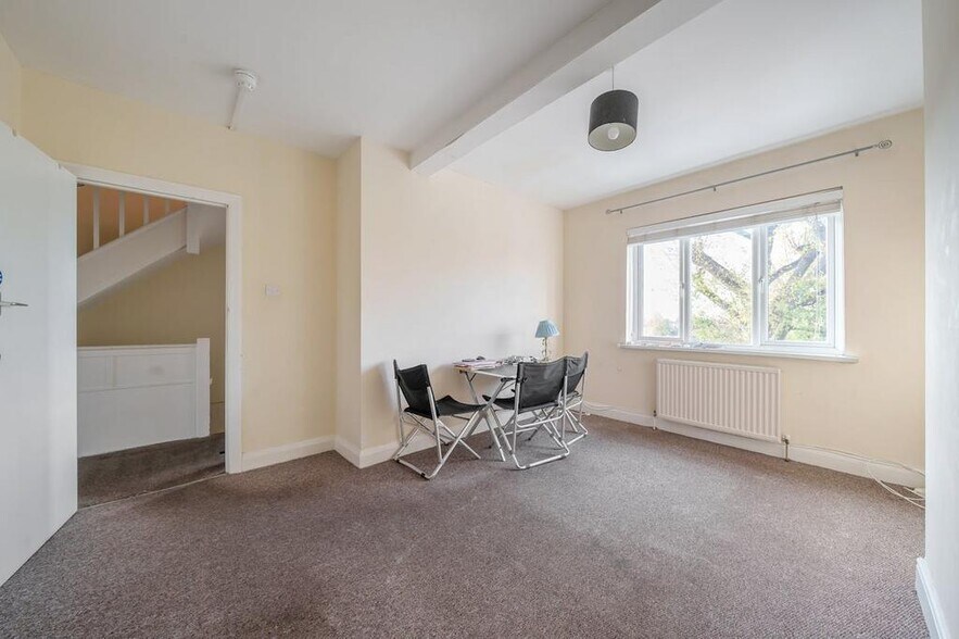 307-309 Rayners Ln, Pinner for sale - Interior Photo - Image 3 of 19