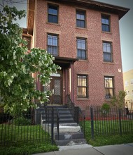 36 Russ St, Hartford, CT for rent Building Photo- Image 1 of 16