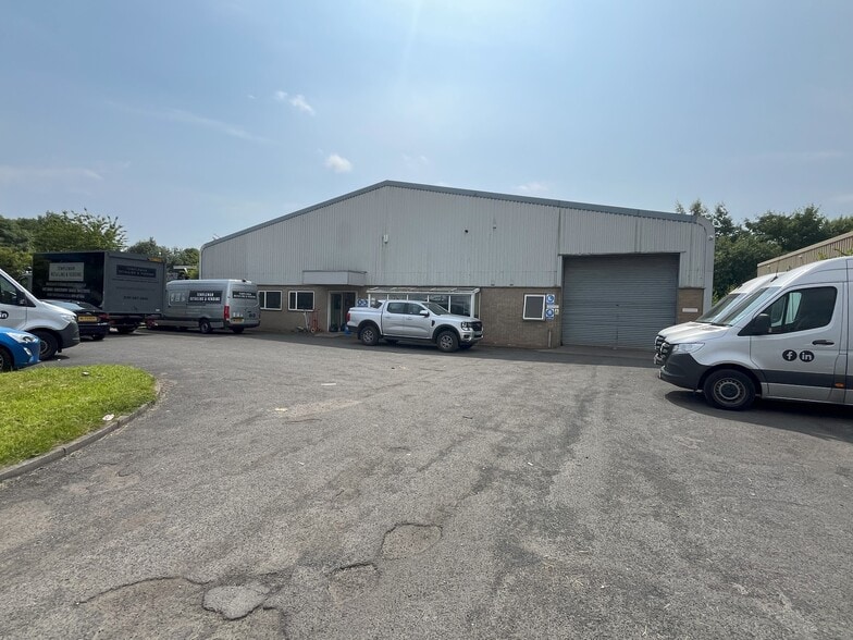 Ninth Ave, Gateshead to rent - Building Photo - Image 1 of 3