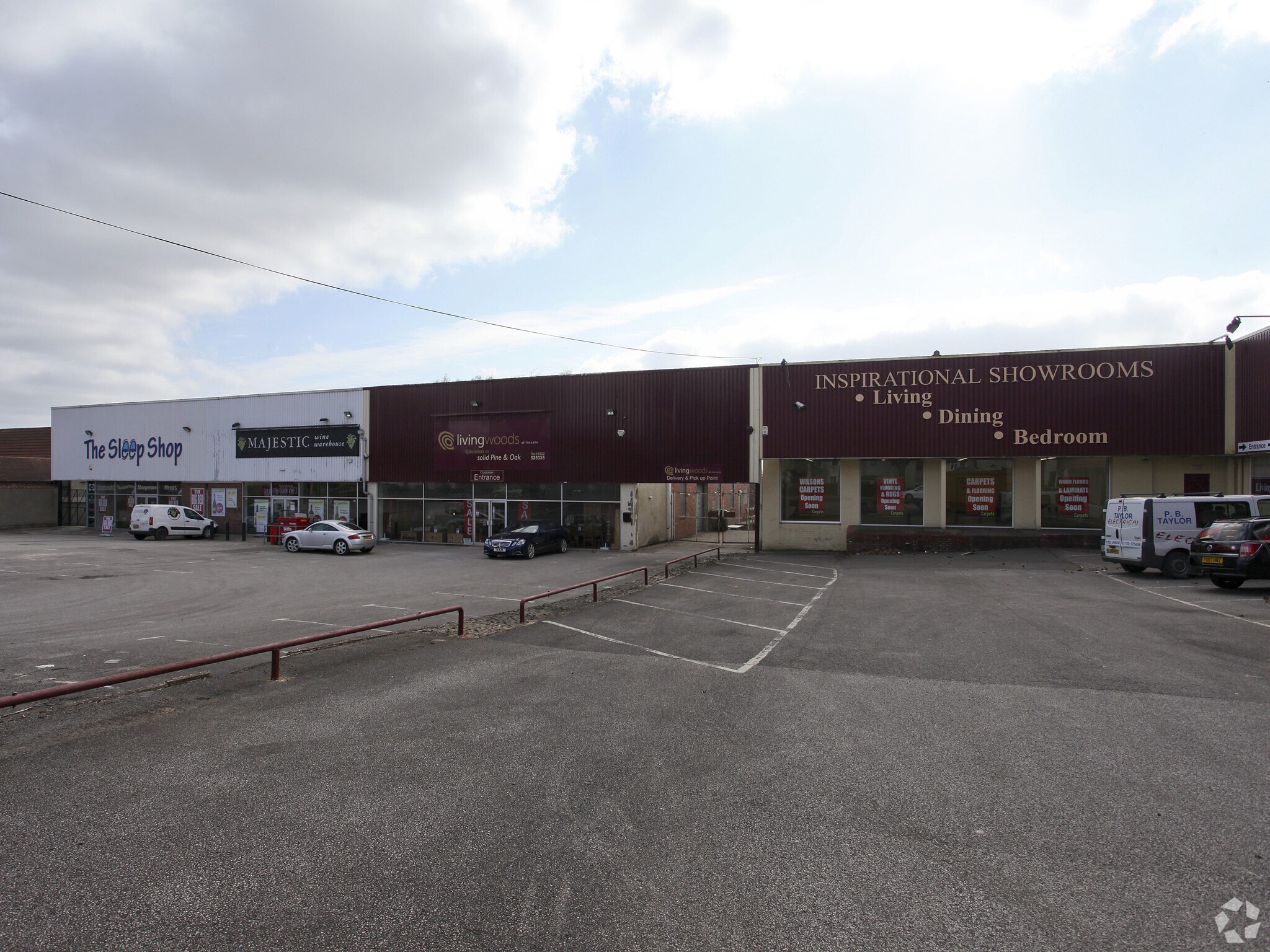 300-322 Wragby Rd, Lincoln for sale Primary Photo- Image 1 of 1