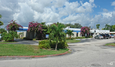 1501 Forest Hill Blvd, West Palm Beach, FL for sale Primary Photo- Image 1 of 1