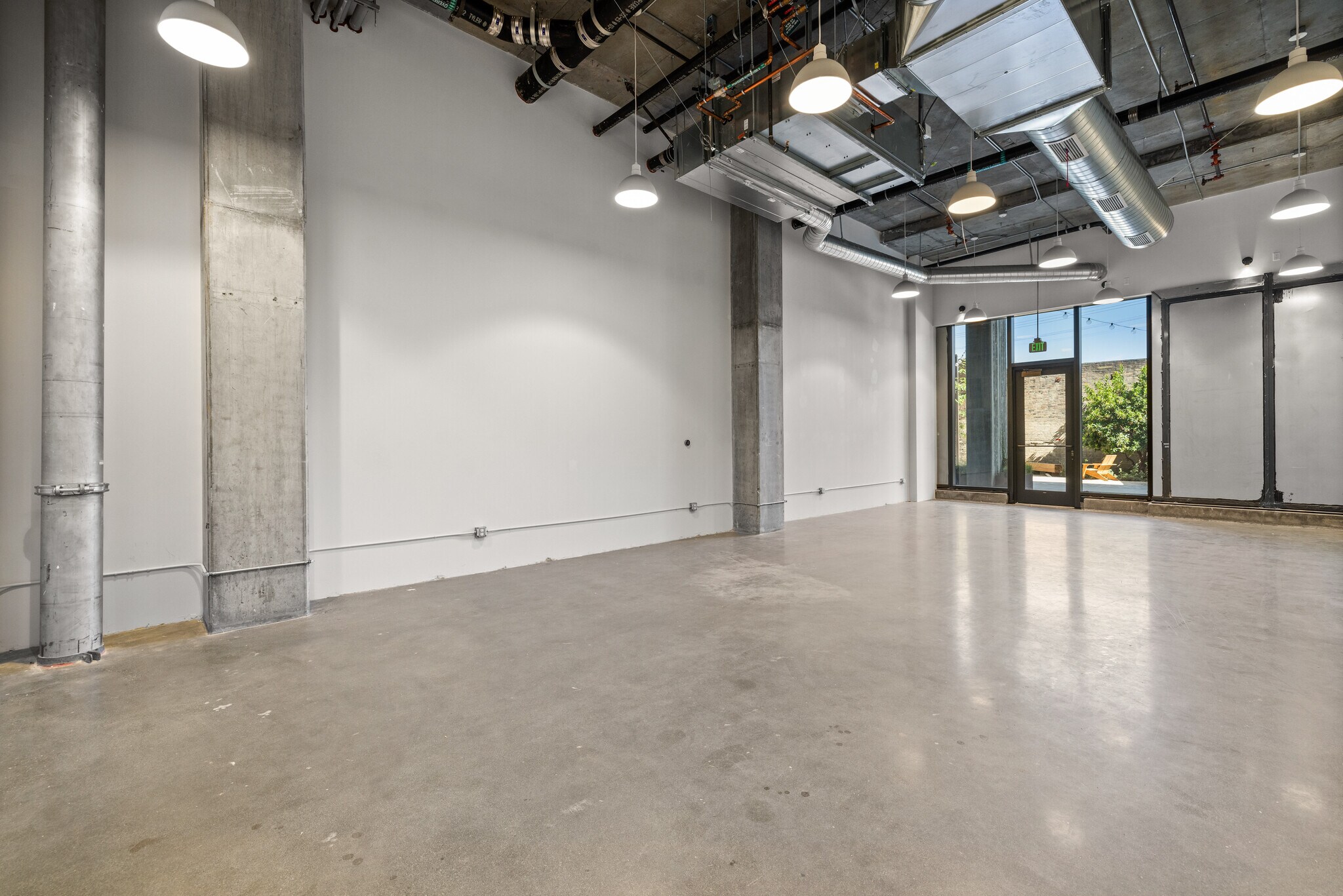 525 S Santa Fe Ave, Los Angeles, CA to rent Building Photo- Image 1 of 6