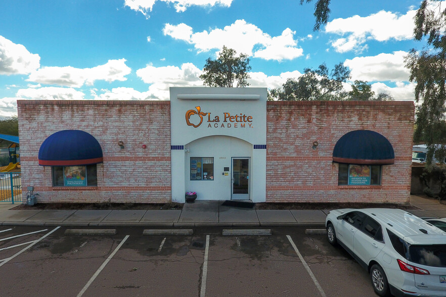 8940 E Tanque Verde Rd, Tucson, AZ for sale - Building Photo - Image 1 of 1