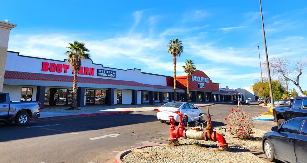 1730-1802 N Imperial Ave, El Centro, CA for sale - Primary Photo - Image 1 of 8