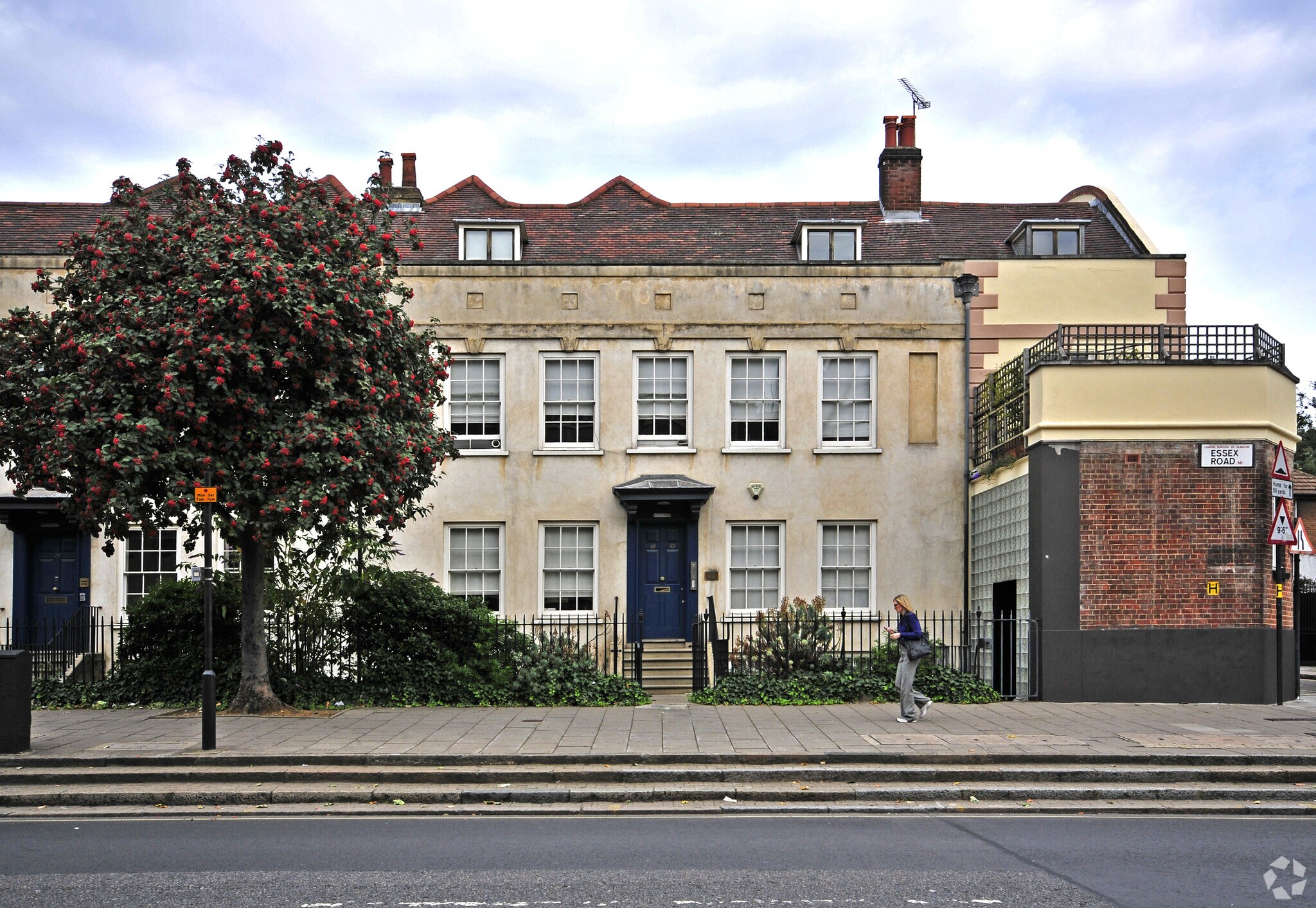 81-83 Essex Rd, London for sale Primary Photo- Image 1 of 1