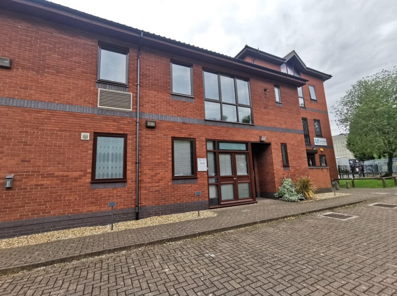 1-5 Bow Ct, Coventry to rent - Primary Photo - Image 1 of 1
