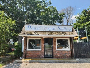 2810 Pond Rd, Ronkonkoma, NY for sale Primary Photo- Image 1 of 3