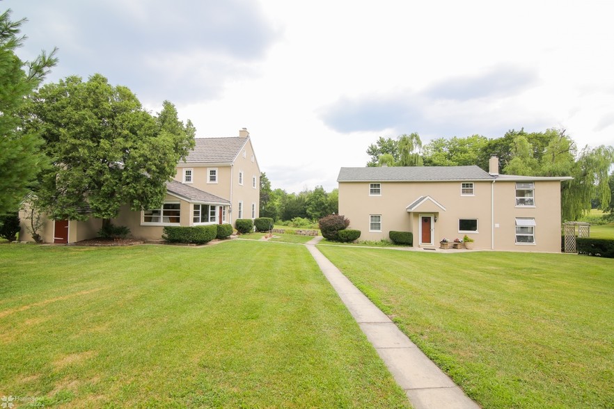 3305 Municipal Dr, Hokendauqua, PA for sale - Building Photo - Image 1 of 1