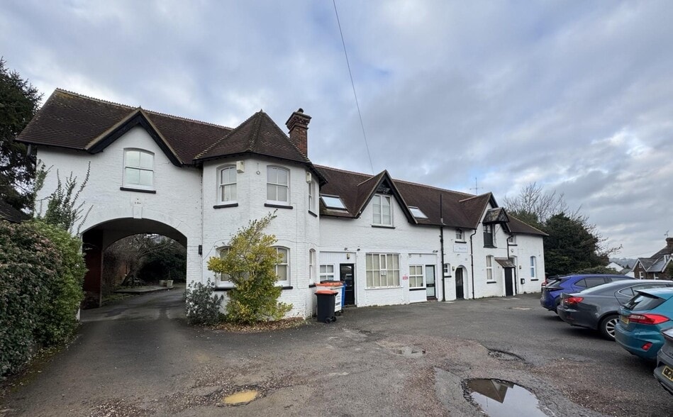 Cranbrook Rd, Hawkhurst for sale - Building Photo - Image 1 of 1