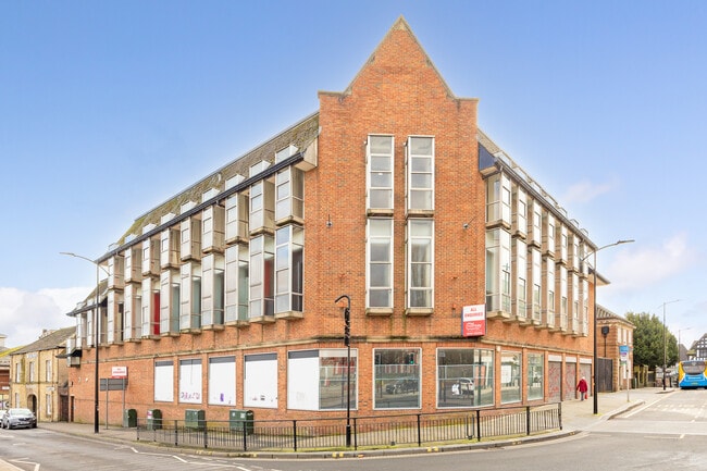 More details for Elder Way, Chesterfield - Retail to Rent