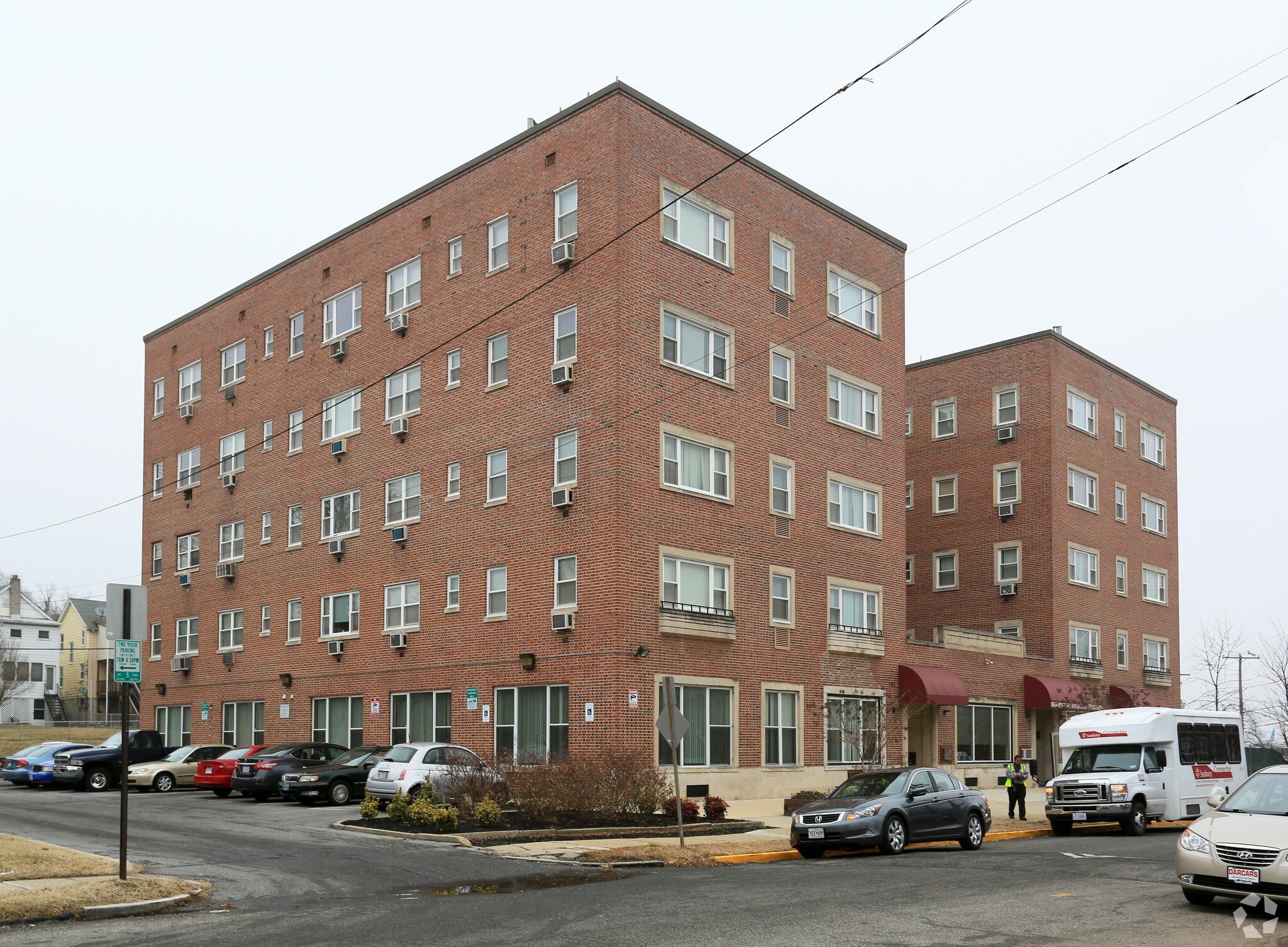 2900 Newton St NE, Washington, DC to rent Primary Photo- Image 1 of 6