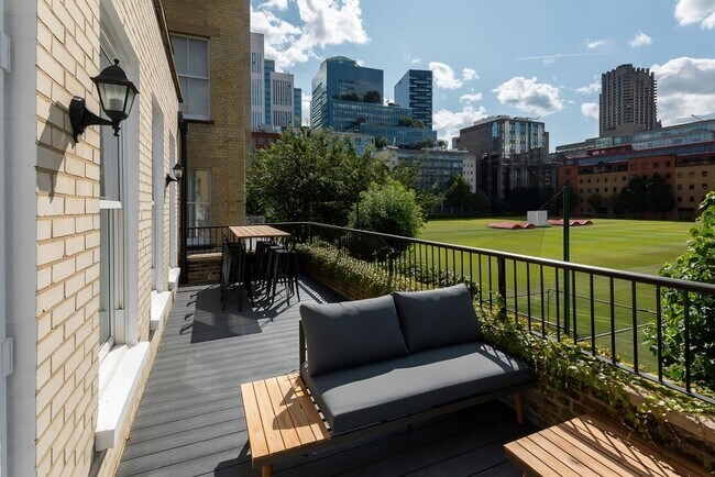 More details for 4 City Rd, London - Office to Rent