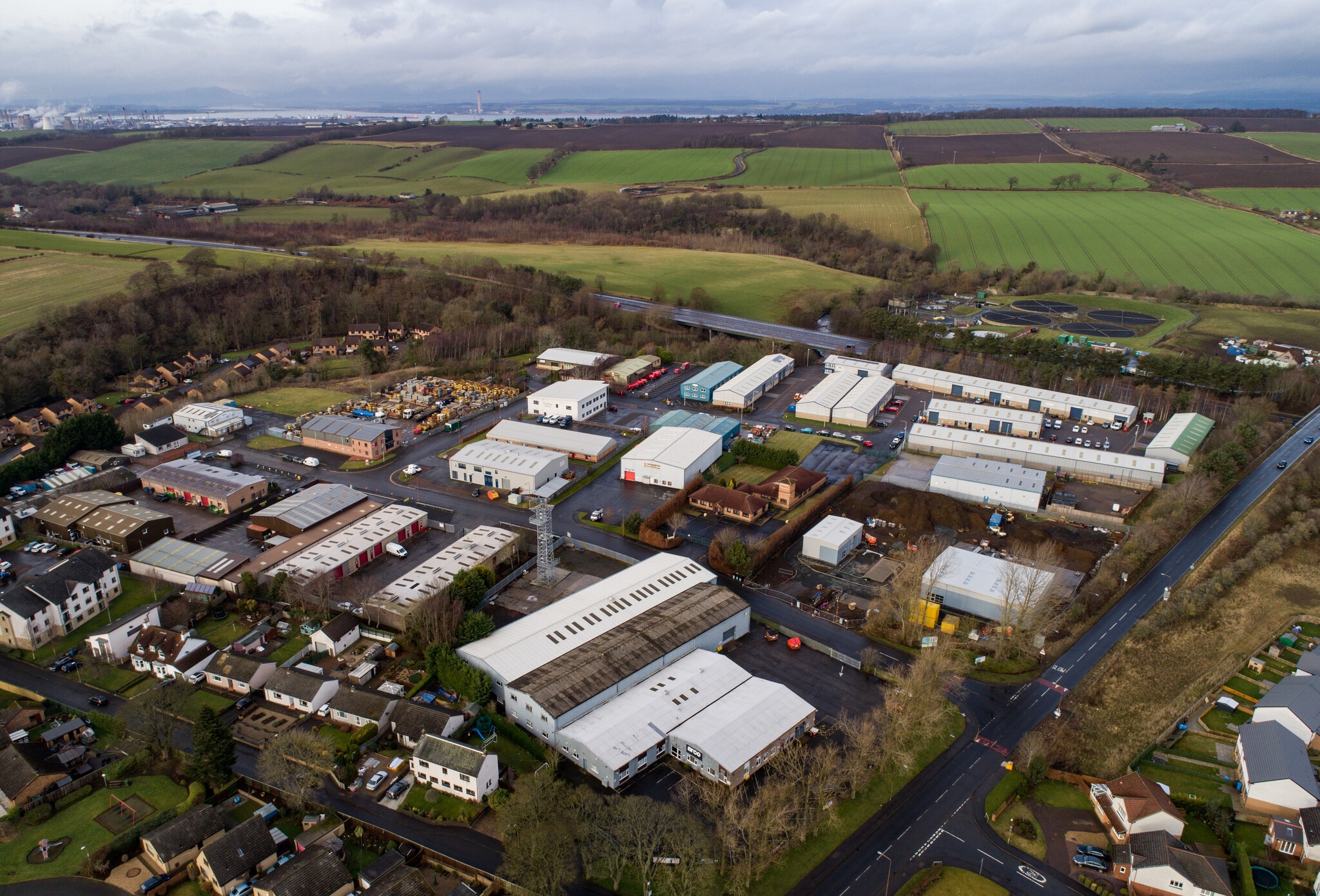 Mill Road Industrial Estate, Linlithgow to rent Building Photo- Image 1 of 7