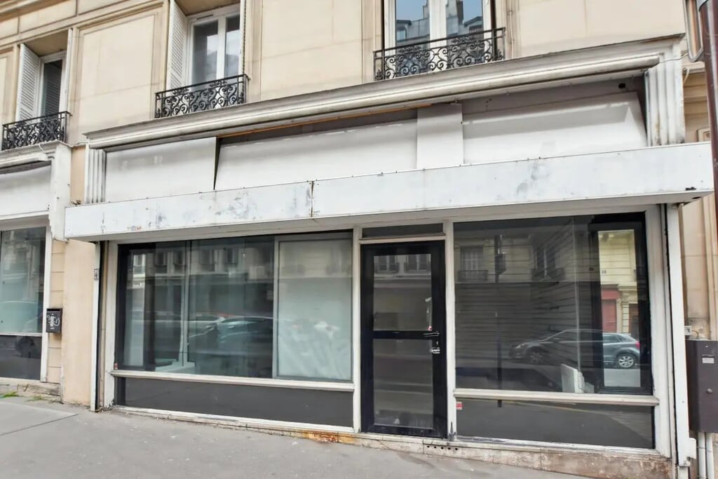 Location Commerce 45 m² - Photo 1