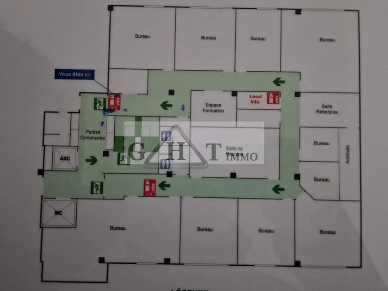 Office in Pantin to rent - Building Photo - Image 2 of 6