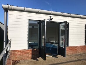 The Long Barn, Norton Farm, Selborne Rd, Alton to rent Building Photo- Image 2 of 3