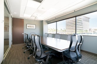 6991 E Camelback Rd, Scottsdale, AZ to rent Interior Photo- Image 1 of 6