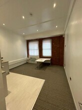 Cakebread St, Manchester to rent Interior Photo- Image 2 of 5