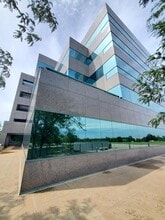 4515 N River Blvd, Cedar Rapids, IA to rent Building Photo- Image 2 of 7