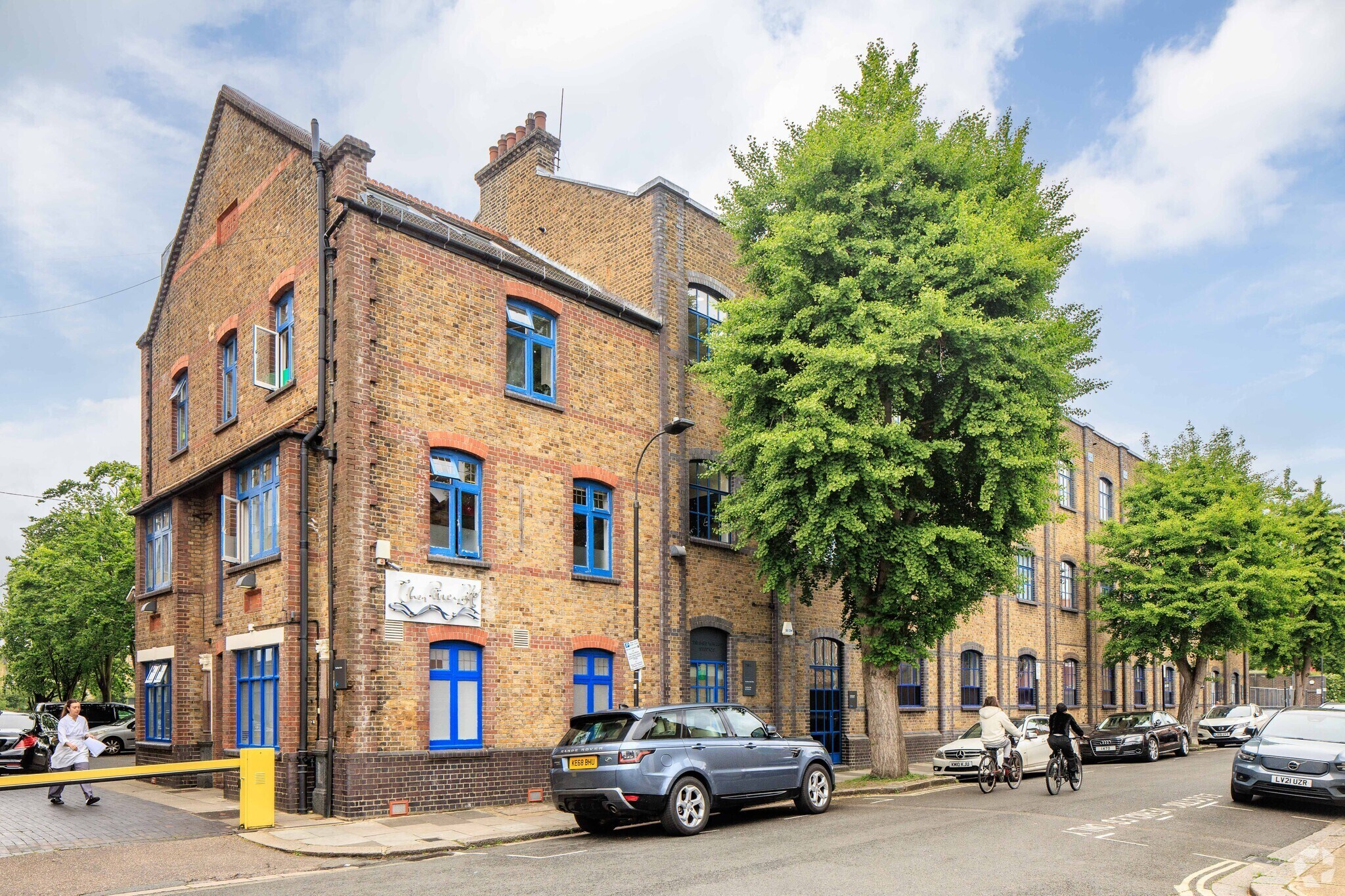 Rainville Rd, London to rent Primary Photo- Image 1 of 4