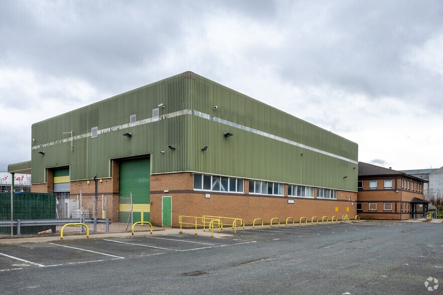 Dudley Rd, Brierley Hill for sale - Building Photo - Image 2 of 4