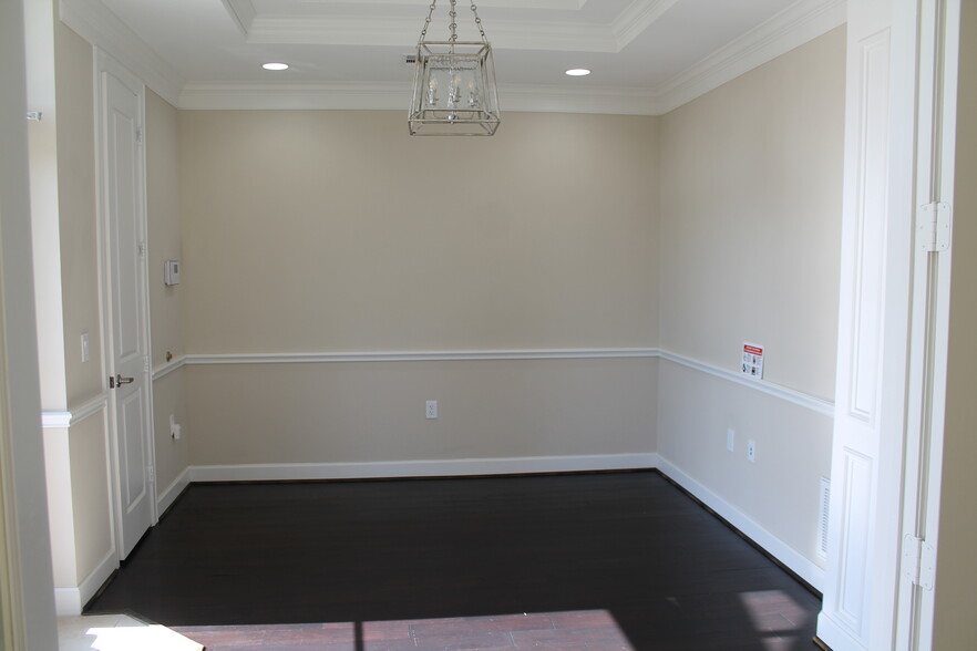 1526 Katy Gap Rd, Katy, TX for rent - Lobby - Image 3 of 6