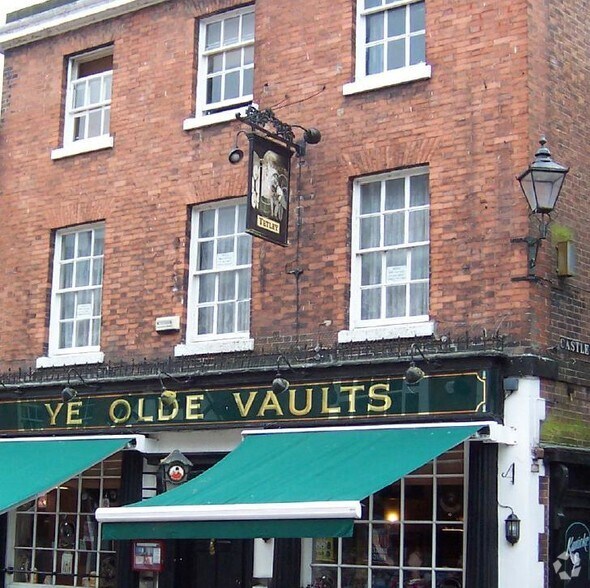 48 High St, Nantwich for sale - Primary Photo - Image 1 of 1