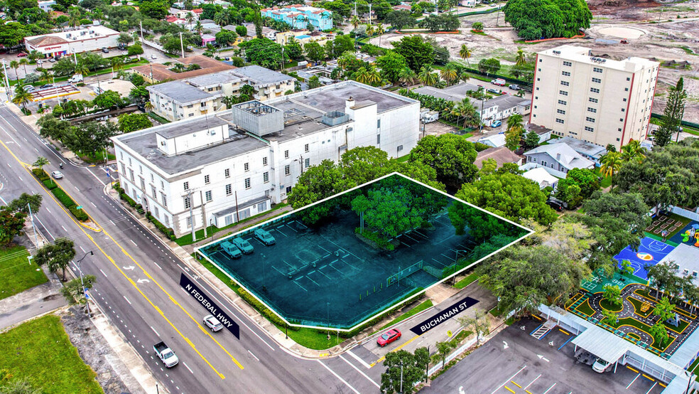 701 N Federal Hwy, Hollywood, FL for rent - Primary Photo - Image 1 of 5