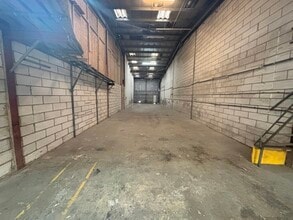 Hazel Rd, Southampton to rent Interior Photo- Image 1 of 3