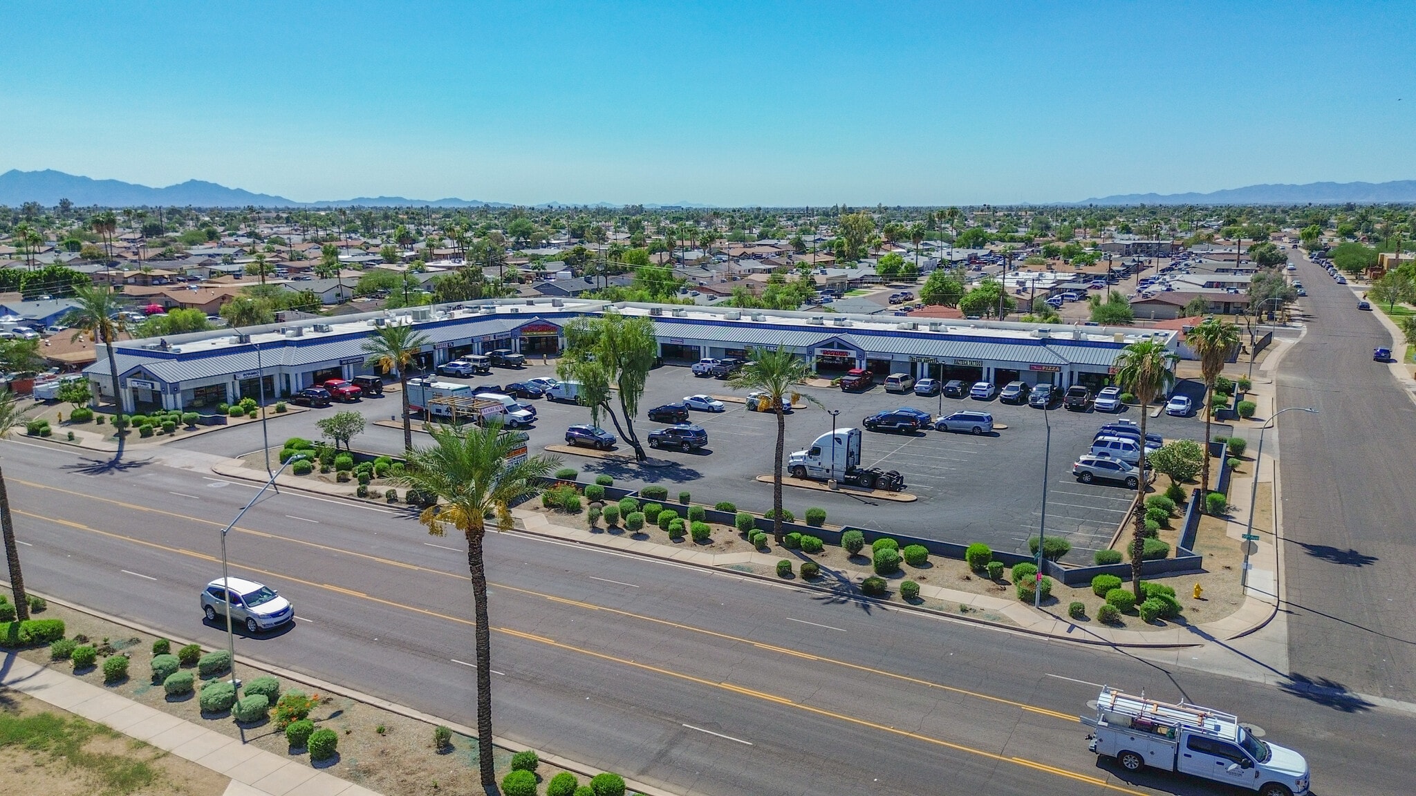5270 N 59th Ave, Glendale, AZ to rent Building Photo- Image 1 of 15