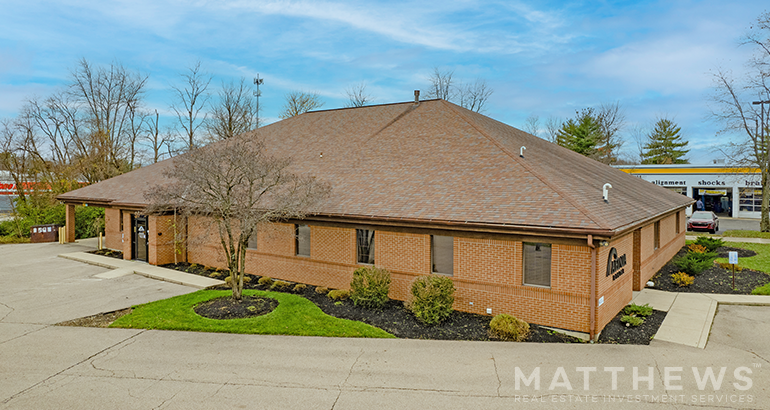 9415 Fields Ertel Rd, Cincinnati, OH for sale - Building Photo - Image 1 of 3