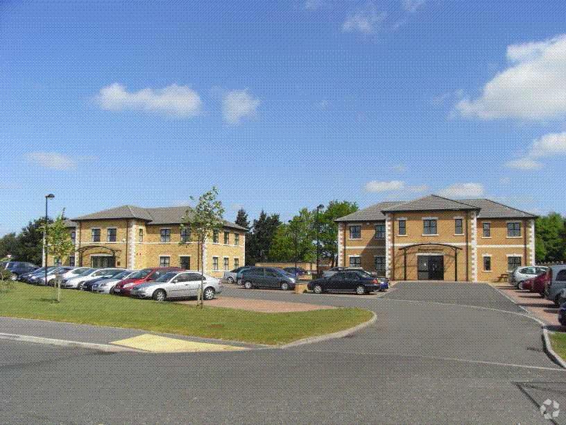 1 Oakwood Rd, Lincoln for sale Primary Photo- Image 1 of 1