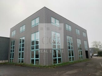 More details for 25 Rue Du 35eme Regiment D'Aviation, Bron - Office for Sale