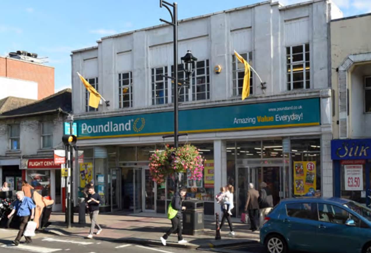 73 Victoria Rd, Surbiton to rent Primary Photo- Image 1 of 4