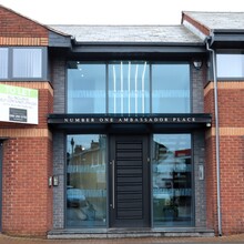 Stockport Rd, Altrincham for rent Building Photo- Image 1 of 14