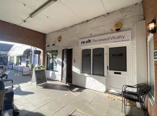 More details for 10 Bakers Walk, Sawbridgeworth - Retail to Rent