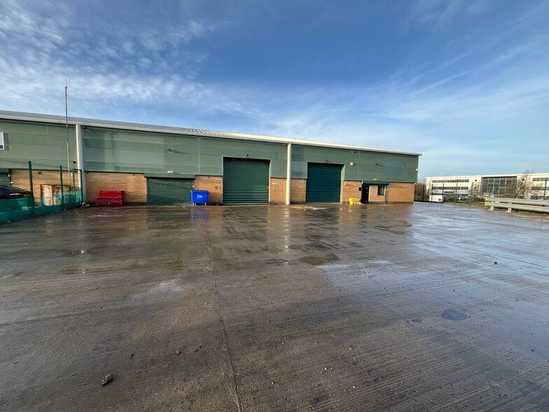 Admiral Point, Seaham to rent - Building Photo - Image 2 of 9