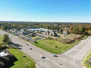 3249 W Sarazen's Cir, Memphis, TN for rent Building Photo- Image 1 of 3