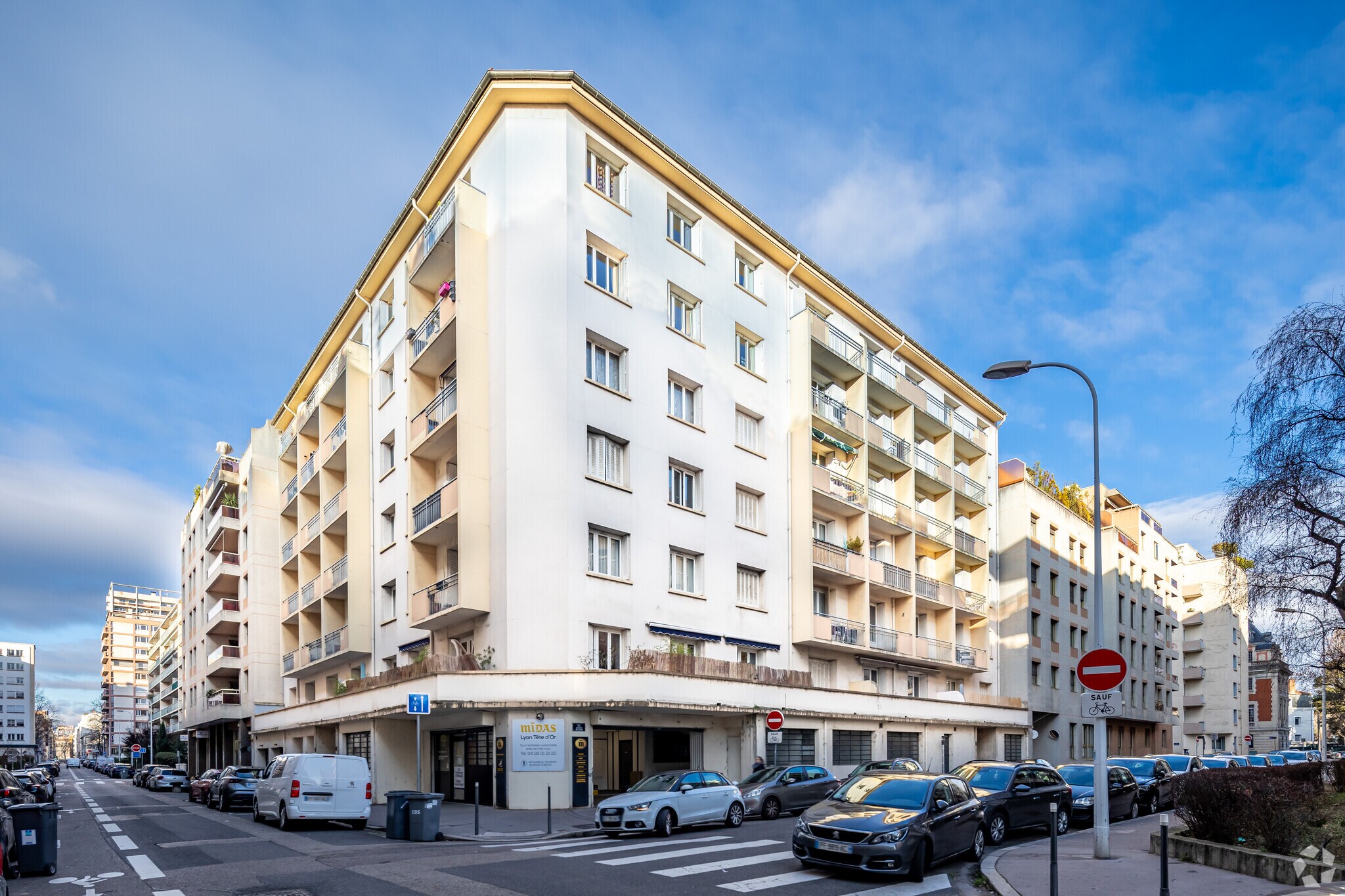 Build-to-Rent in Lyon for sale Primary Photo- Image 1 of 5
